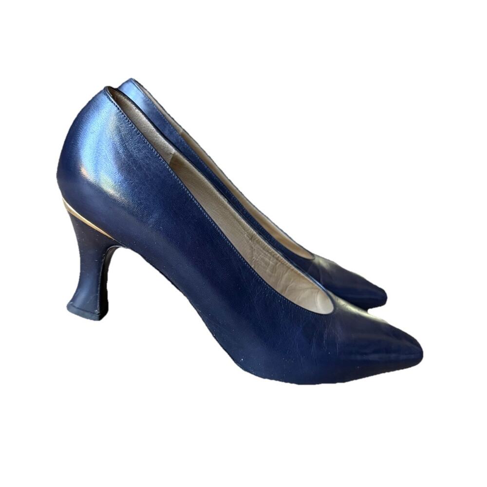 St. John Navy Blue Leather Pumps Gold Accent Heels Luxury Italy Size 8B EUC